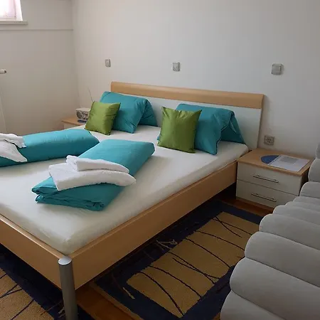 Rezidenca Ervin Guest house 3*