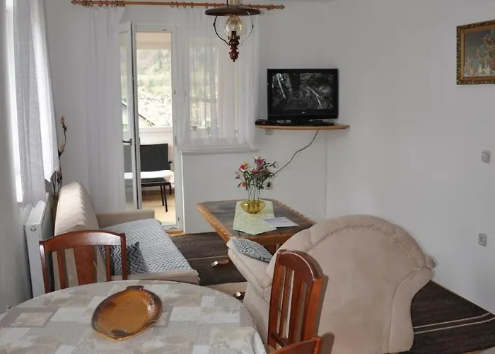 Rezidenca Ervin Hiša za goste 3*