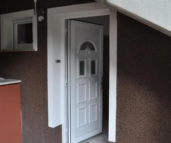 Rezidenca Ervin Hiša za goste Jesenice